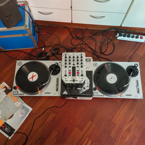 Vendesi storica console dj - da,